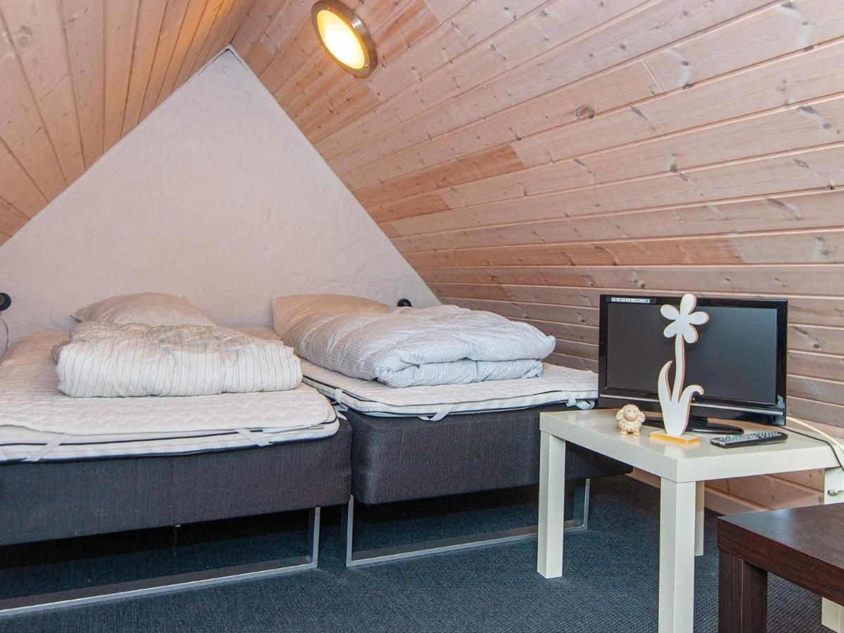 10 Person Holiday Home In R M Bolilmark Экстерьер фото