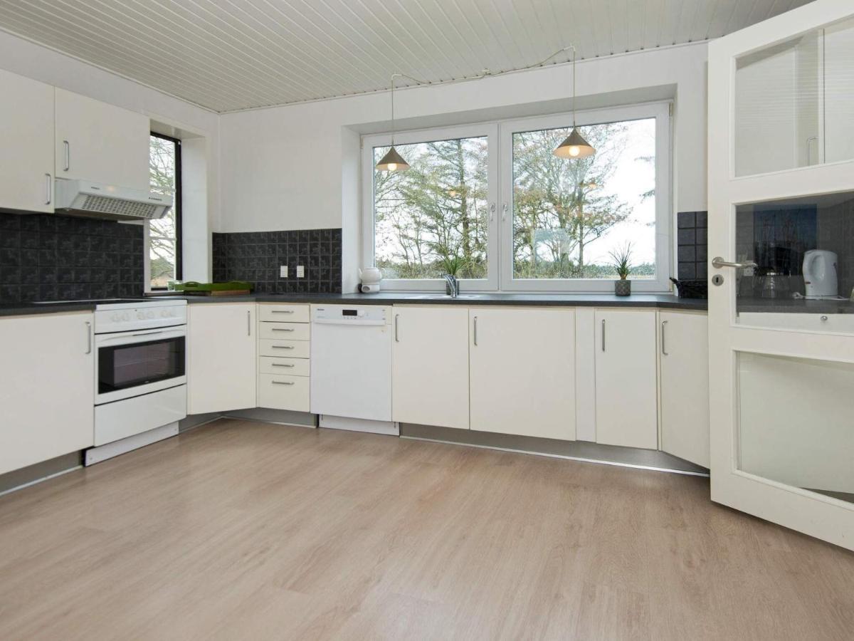 10 Person Holiday Home In R M Bolilmark Экстерьер фото
